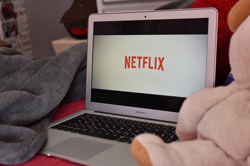Лаптоп Netflix
