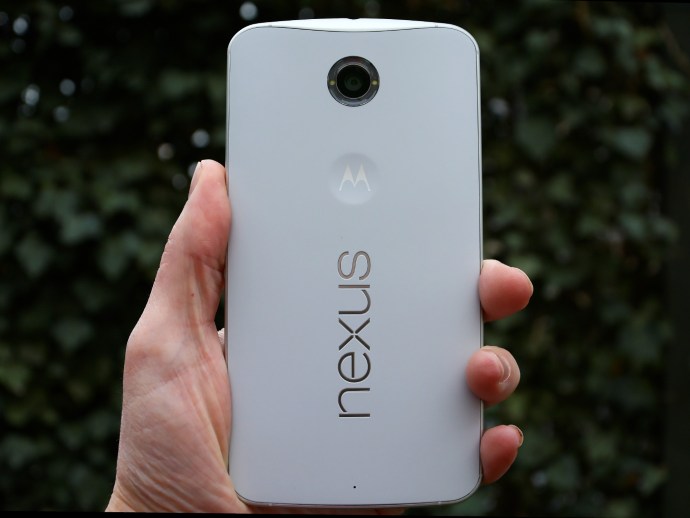 Ulasan Nexus 6 - tampilan belakang